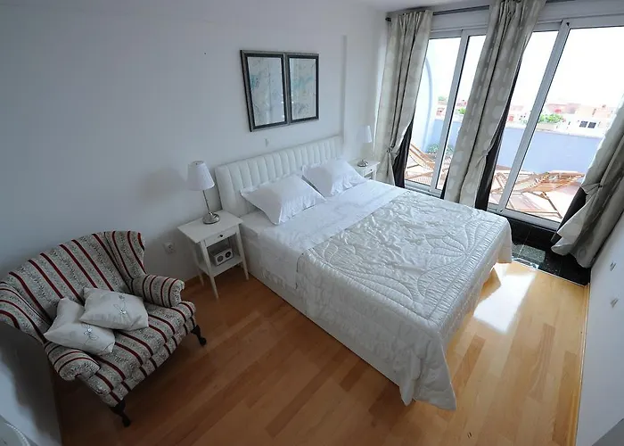 Gold Apartment *